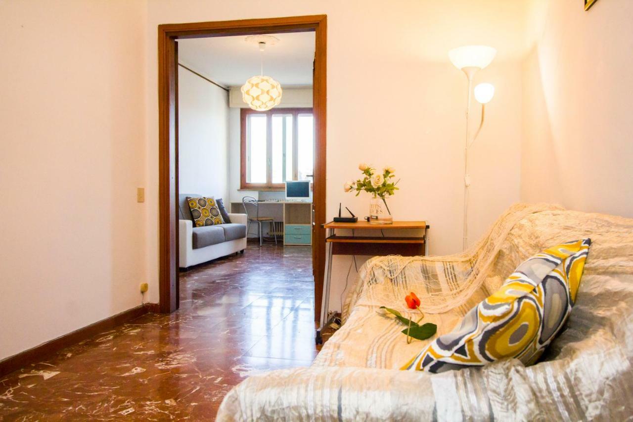 Innpisarentals - Pisa Riverside Apartment Esterno foto